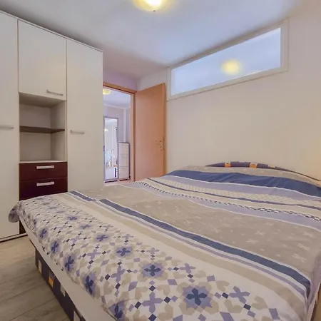 Apartman 3 Crveni Vrh