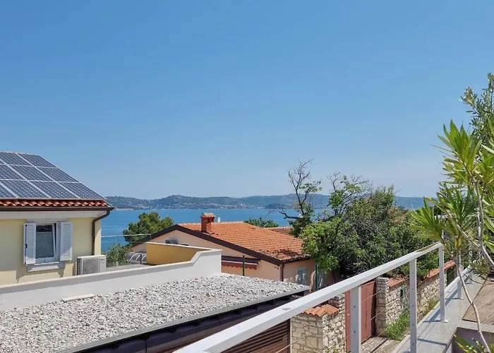 3 Appartement Crveni Vrh