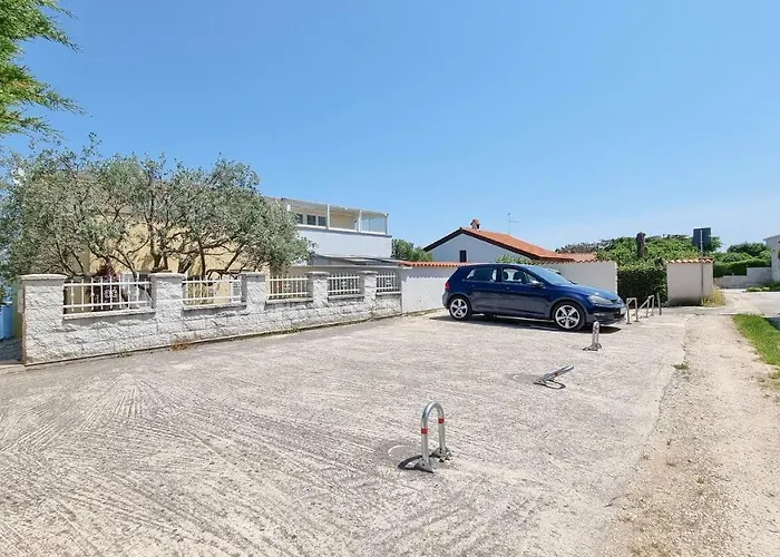 3 Appartement Crveni Vrh