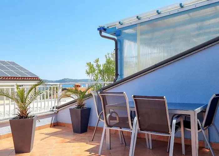 3 Appartement Crveni Vrh